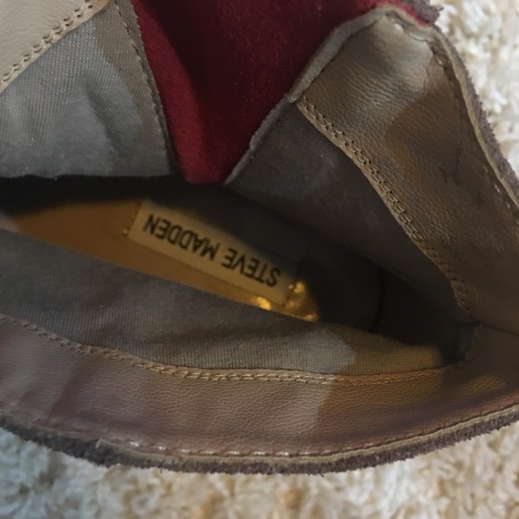 Steve Madden Leonn taupe booties! Never worn! - Picture 7 of 8